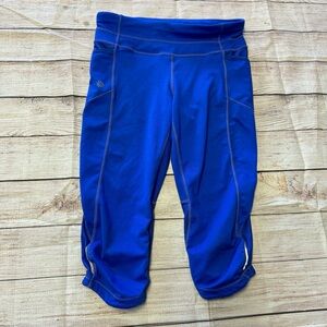 Athleta Blue Capri Size Small